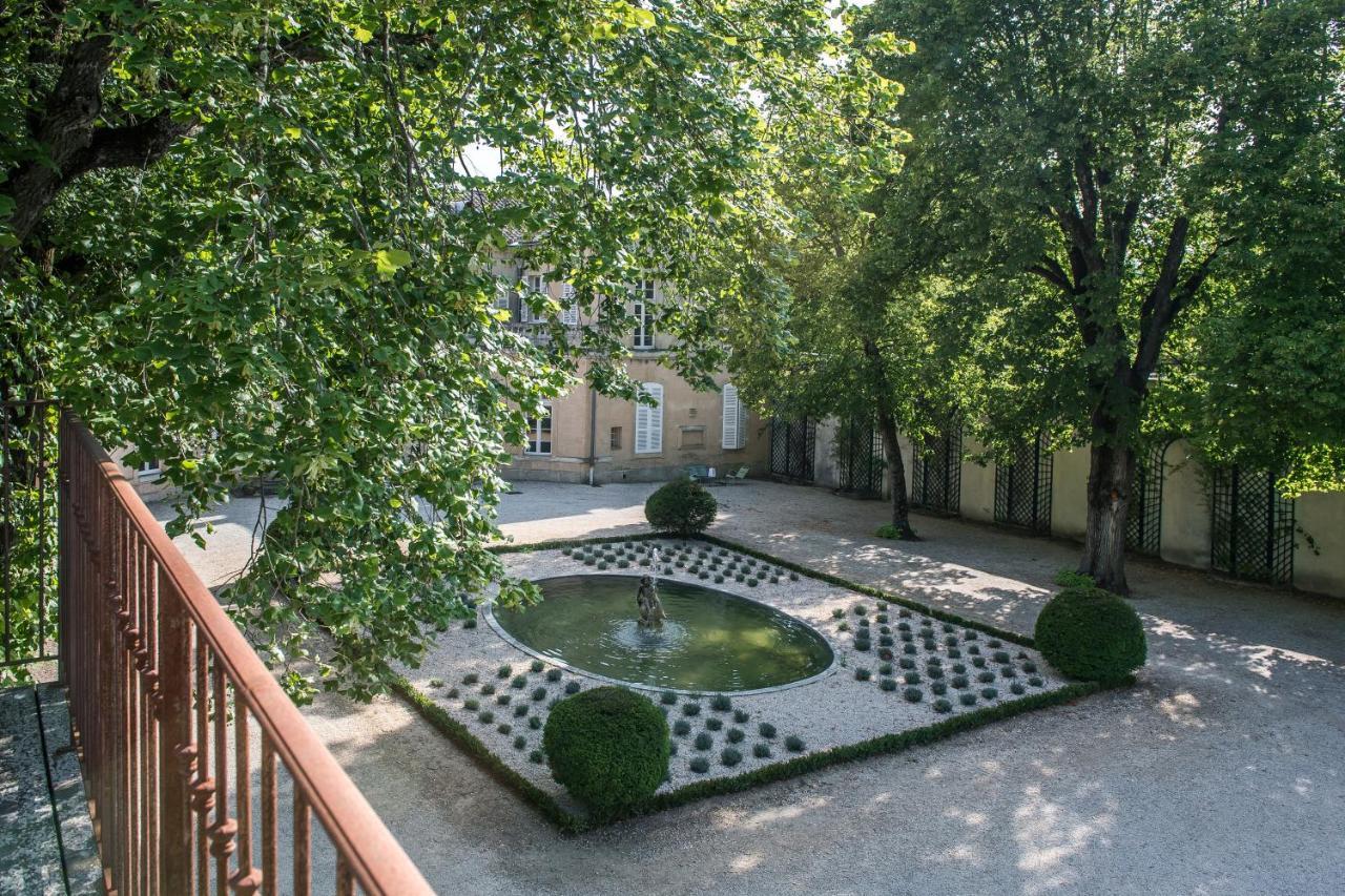 Chateau Martinay Hotel Carpentras Exterior photo